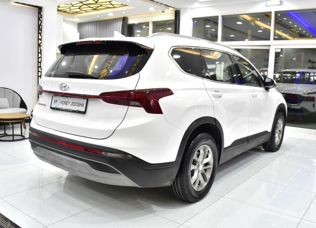 هيونداي سانتا في EXCELLENT DEAL for our Hyundai SantaFe ( 2023 Model ) in White Color GCC Specs