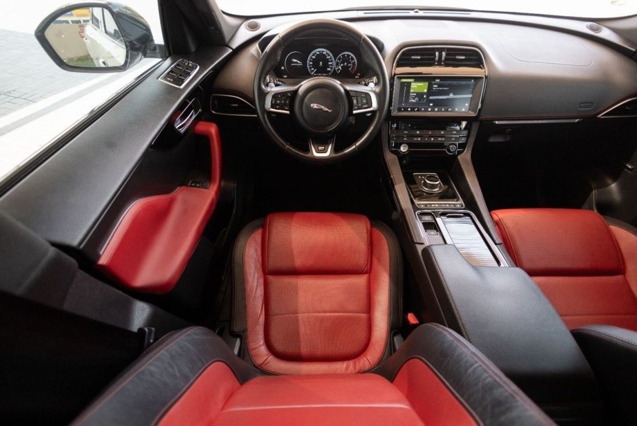 Jaguar F Pace Jaguar F-Pace R-Sport 2018 GCC under Warranty with Flexible Down-Payment.