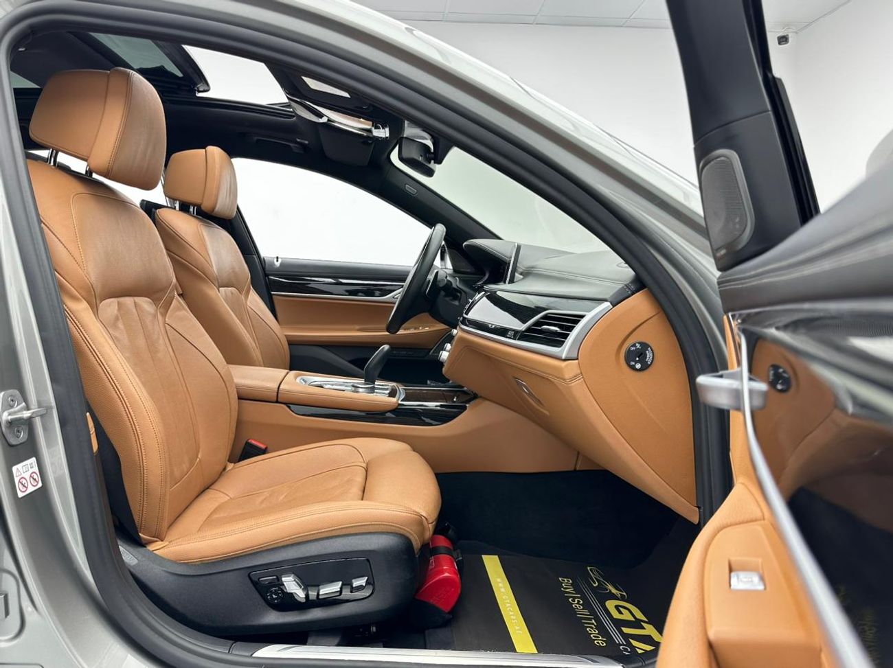 BMW 730Li M Sport 3.0L 2021 BMW 730Li M-Sport M-Kit, 1 Year Warranty Unlimited, BMW Full Service History, GCC