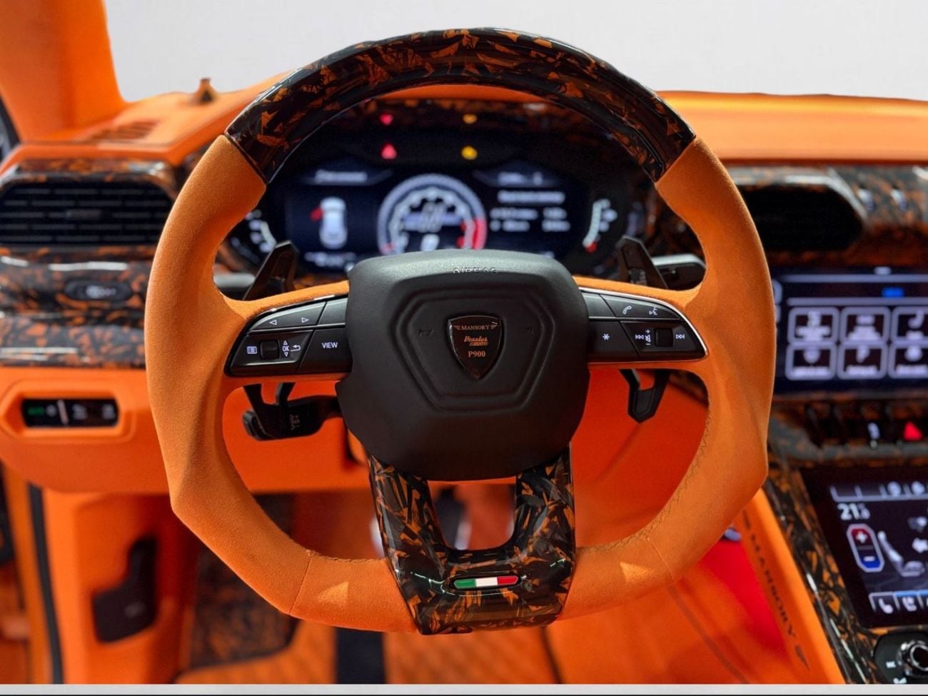 Lamborghini Urus STD AED 12,780 P.M | 0% DOWN PAYMENT | LAMBORGHINI URUS MANSORY VENATUS EVO S P900 | 4.0L TWIN-TURBO