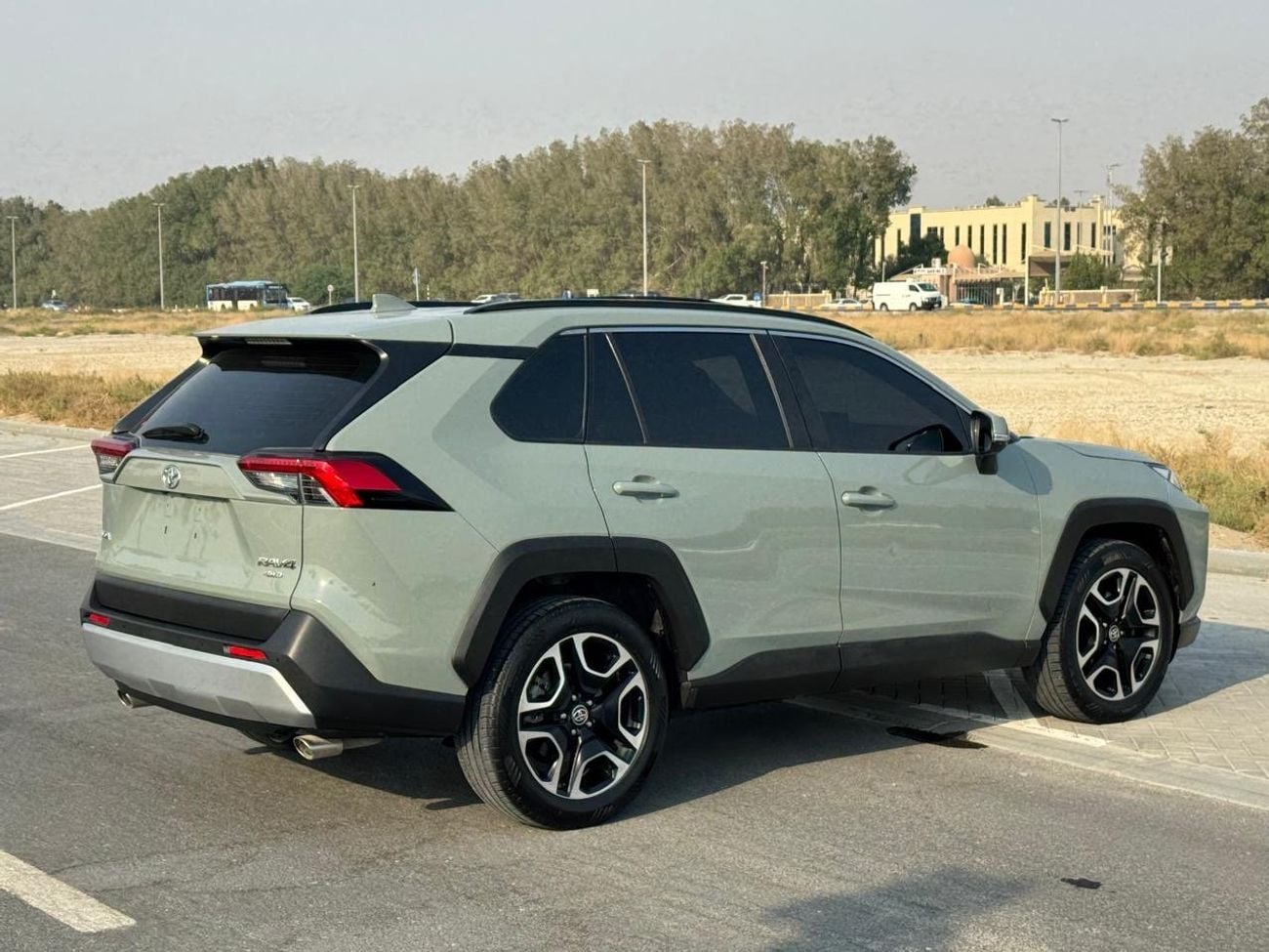 Toyota RAV4 ADVENTURE
