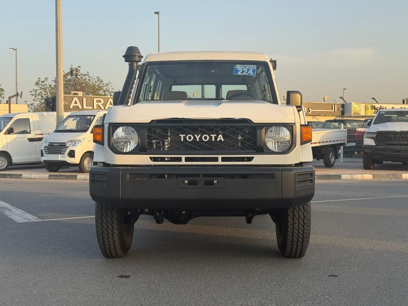 تويوتا لاند كروزر 70 LC 78 HARDTOP 2.8L AT EXPORT ONLY - 2.8L DSL A/T