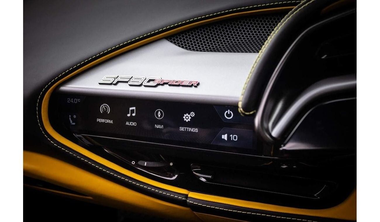 فيراري SF90 سبيدر 4.0T V8 7.9kWh F1 DCT RIGHT HAND DRIVE