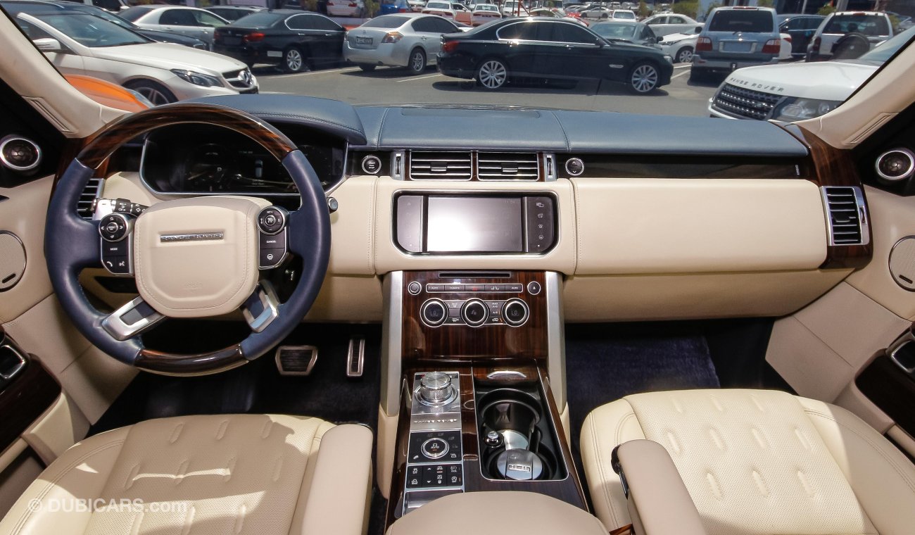 Land Rover Range Rover SVAutobiography