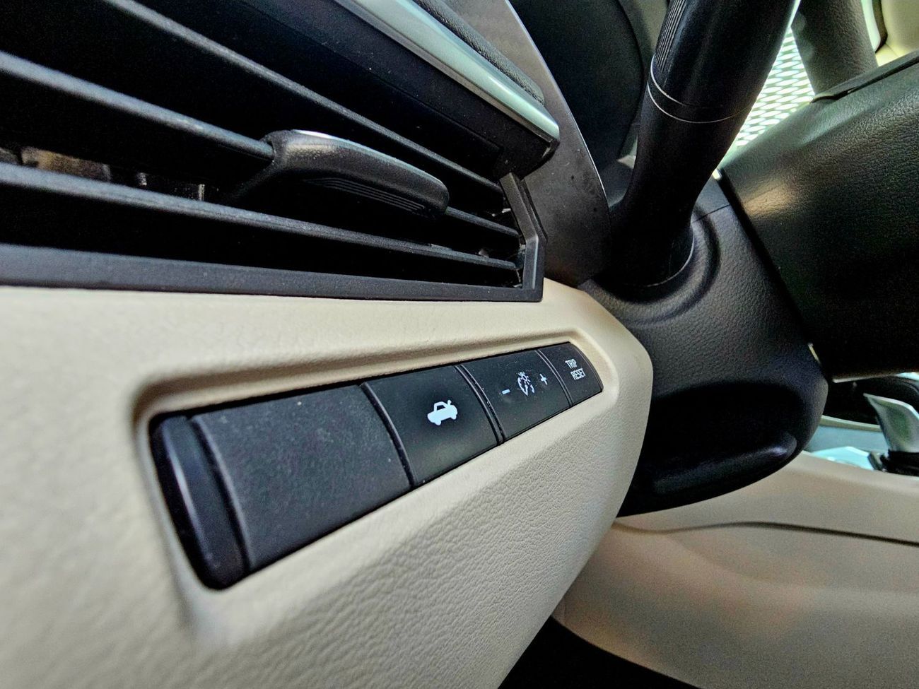 Nissan Altima S GCC/ 2.5L V4/ LOW MILEAGE/ IMMACULATE CONDITION