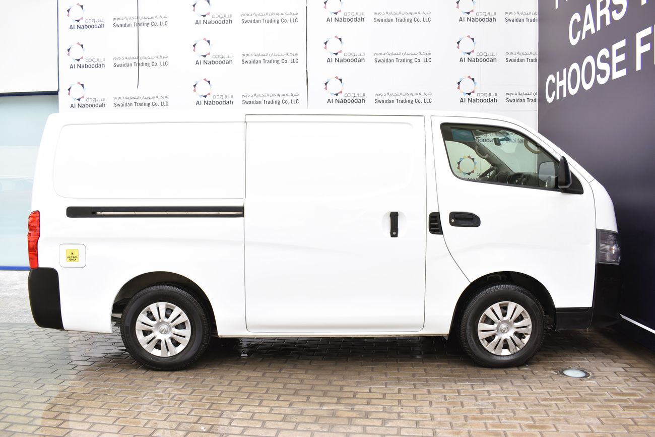 Nissan Urvan AED 959 PM | NV350 2.5L MT GCC DEALER WARRANTY
