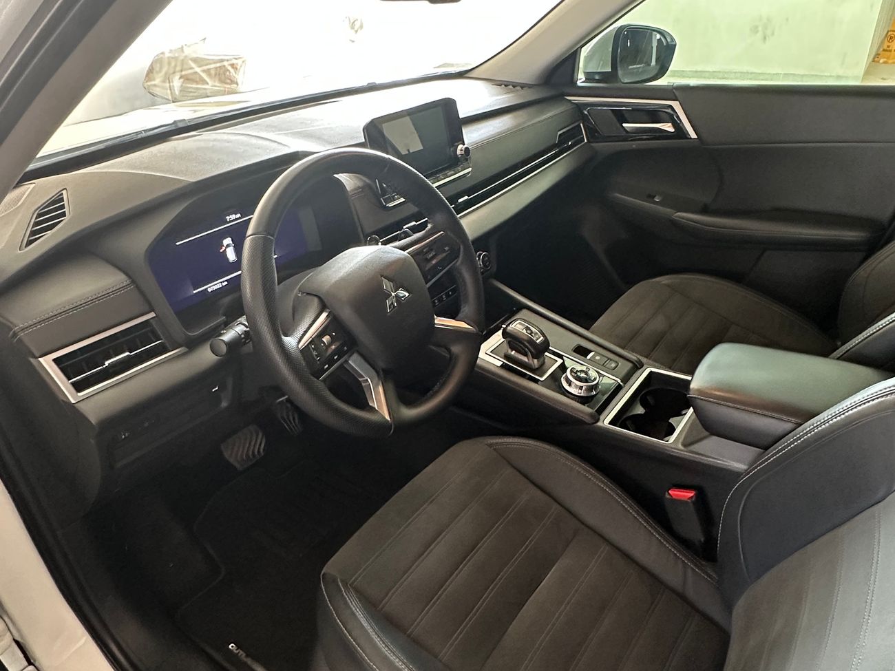 ميتسوبيشي آوتلاندر