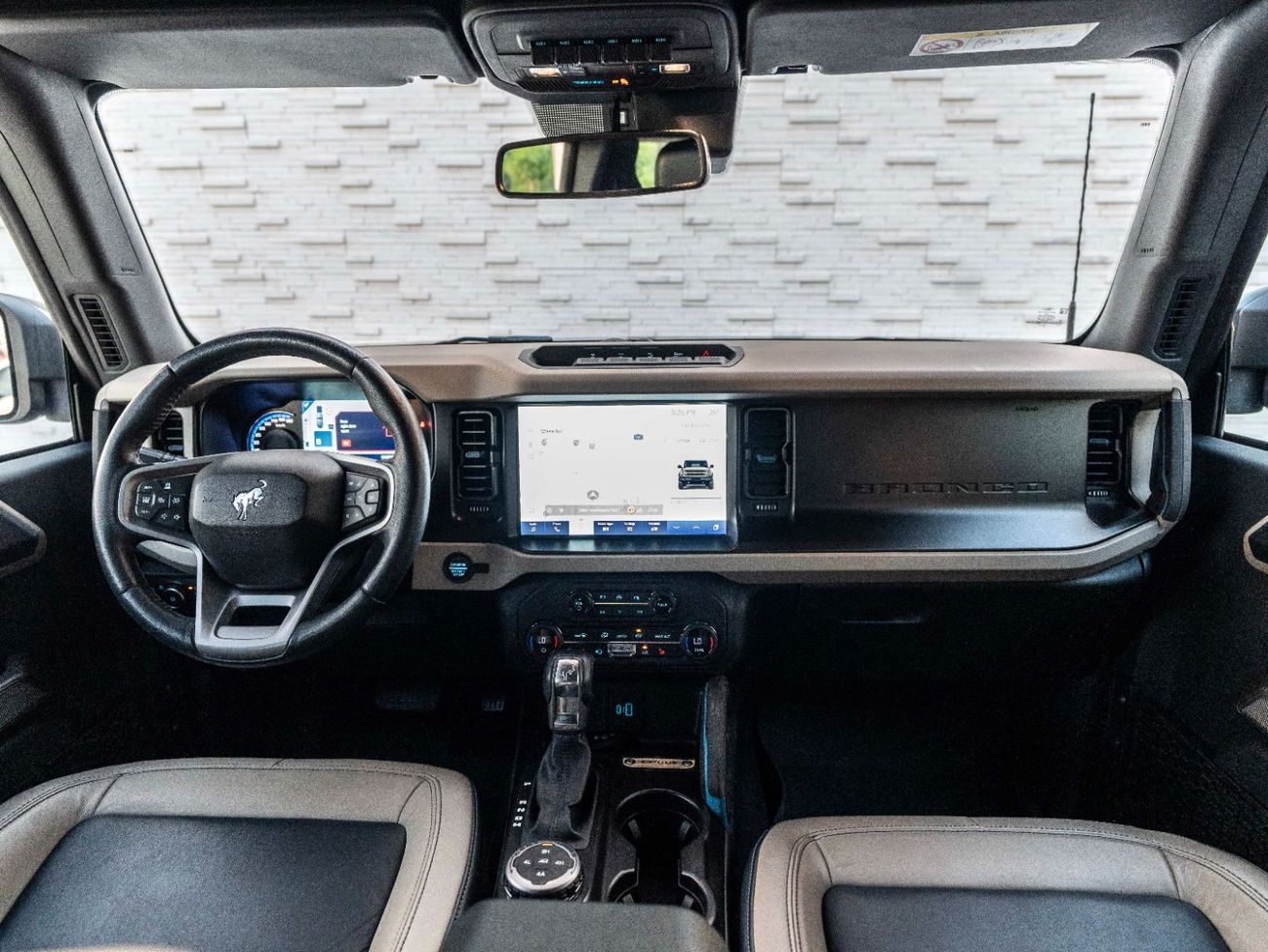 فورد برونكو Wildtrak 2.7L (5 Seater)