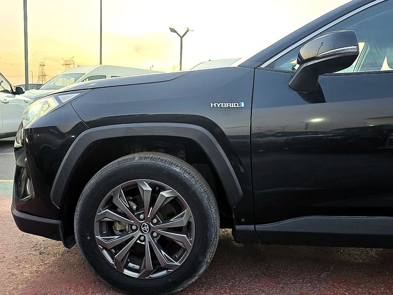 تويوتا راف ٤ 2.5L (2WD) VX