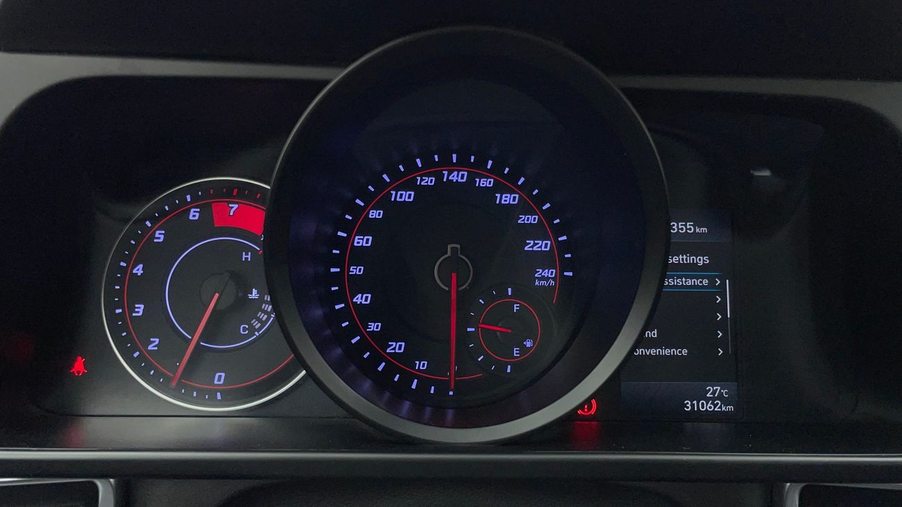 هيونداي إلانترا COMFORT 1.6 | بدون دفعة مقدمة | اختبار القيادة في المنزل