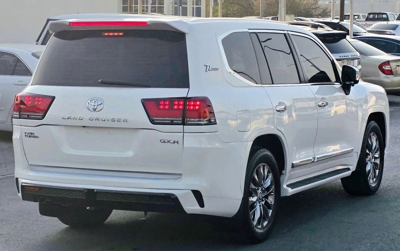 Toyota Land Cruiser 2017 Model GXR Facelift to 2024 Shape Exterior and Interior Both Full Option Very Clean And Perfect