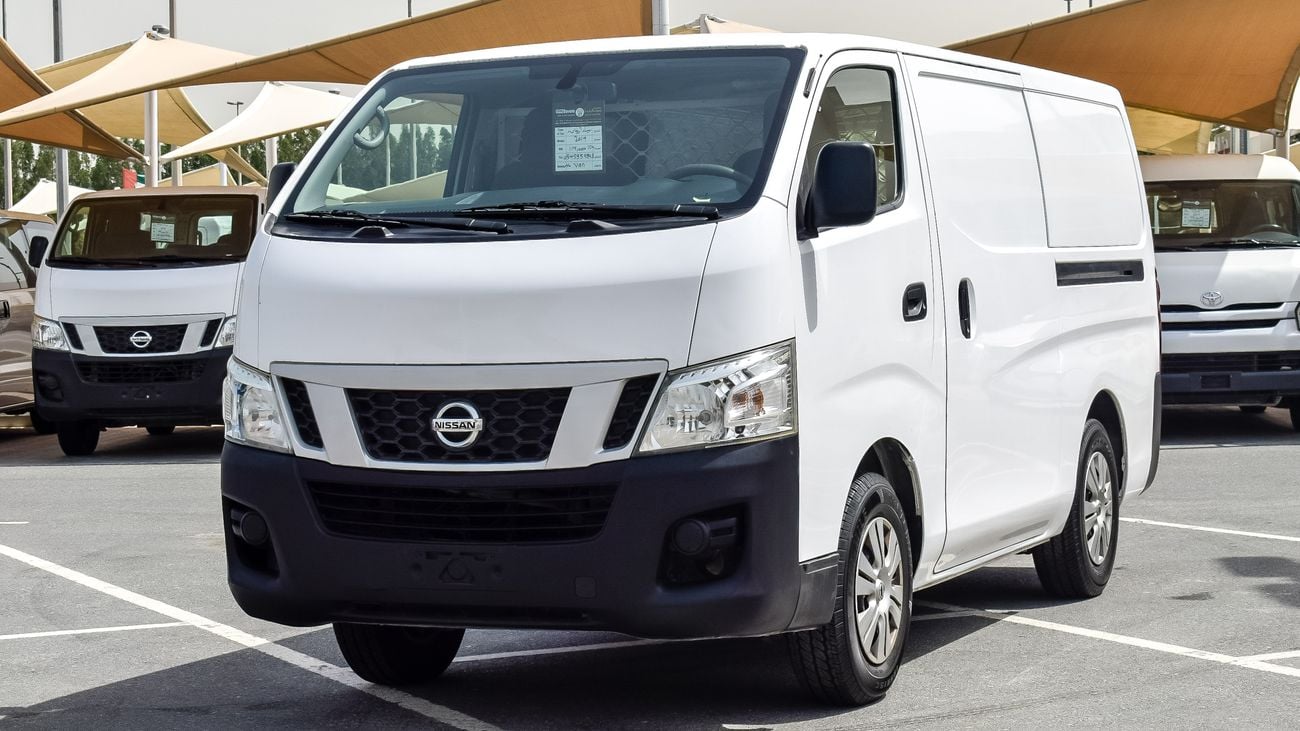 نيسان NV350 Van, 5 doors, Manual Gear, GCC specs, free accident