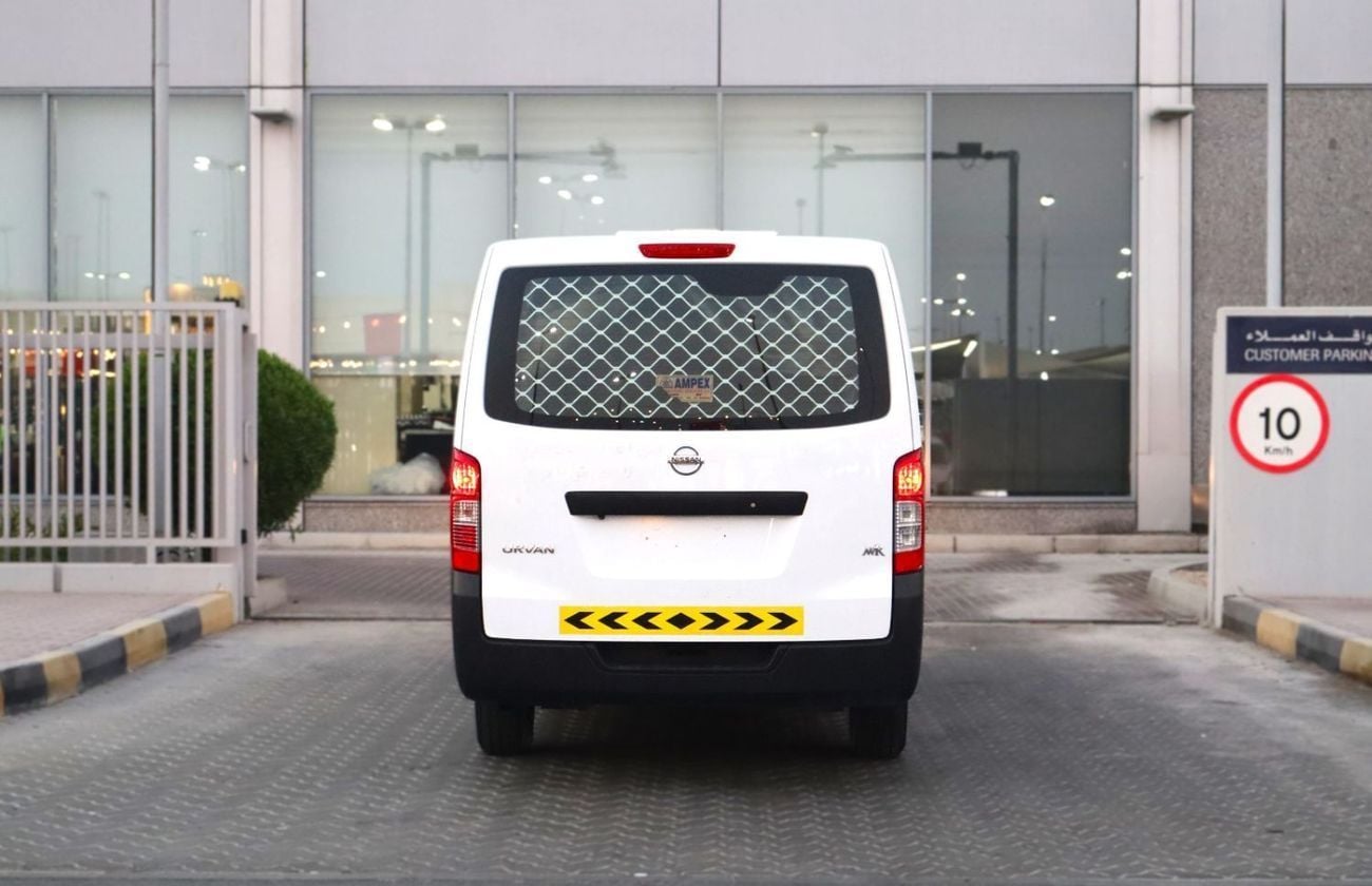 Nissan Urvan STD 3-Seater Automatic (4-Door)