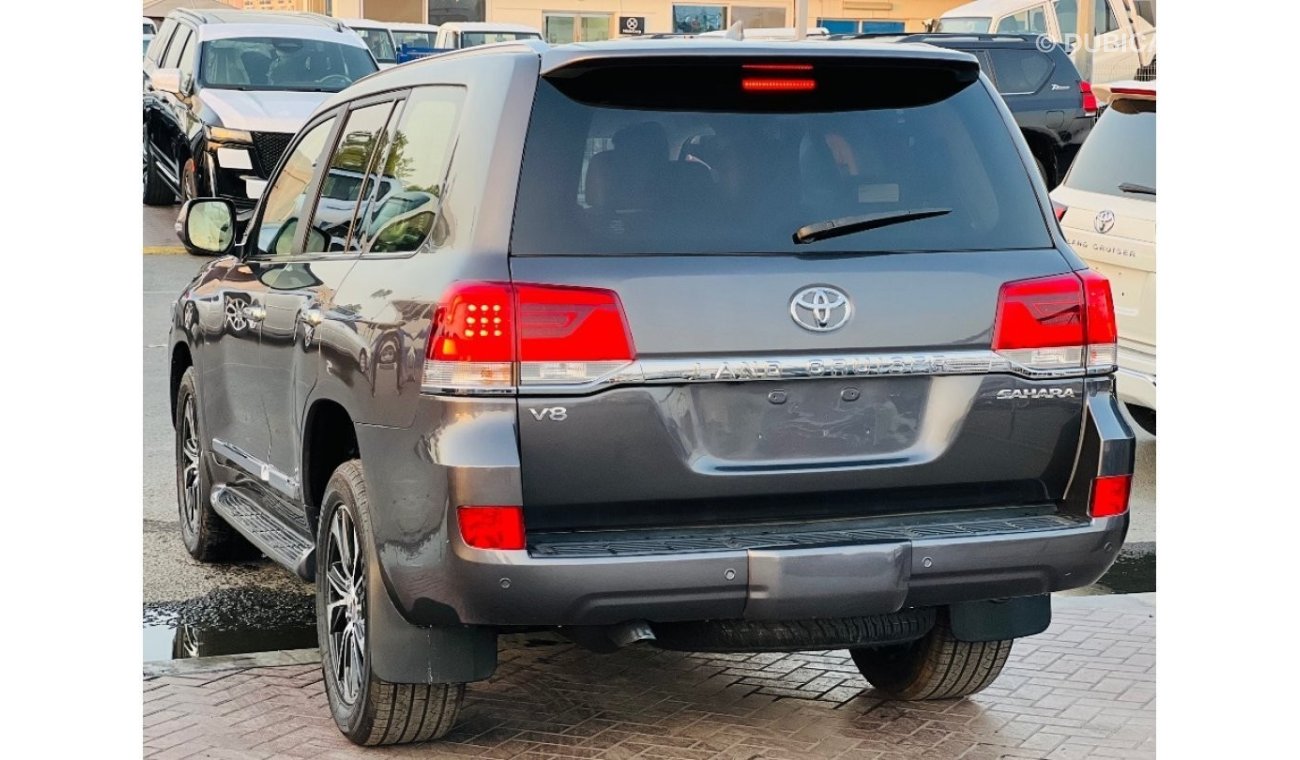 تويوتا لاند كروزر Toyota Landcruiser Sahara RHD Diesel engine model 2021 full option top of the range