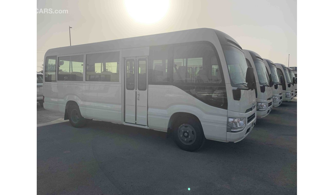 تويوتا كوستر ( 4.2 DIESEL )30 ORIGINAL SEATS WITH AUTOMATIC DOOR WITH MIC