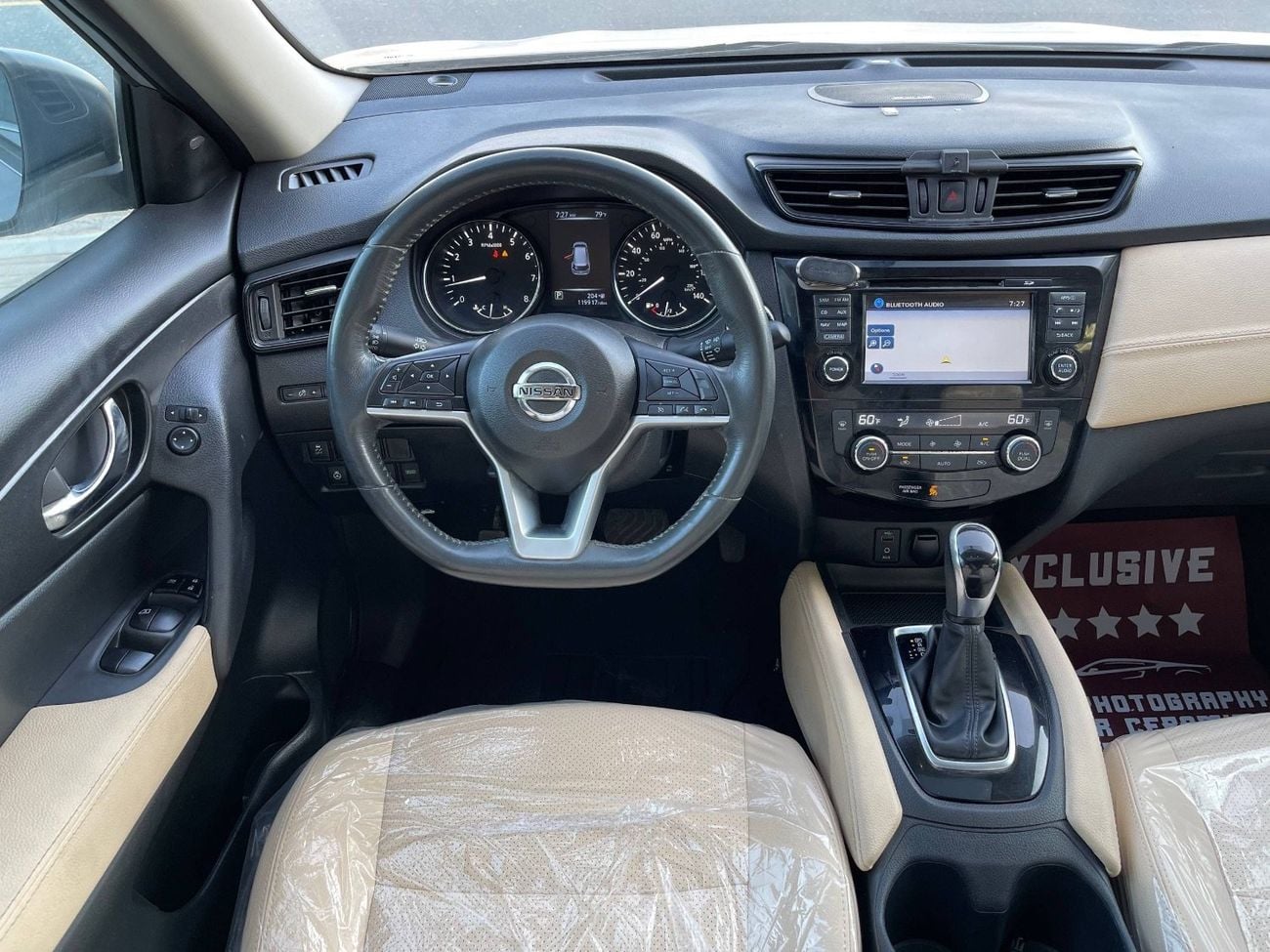 Nissan Rogue SV / 2.5L V4 / PANORAMIC SUNROOF / RADAR / 360 CAMERA / LINE KEEP ASSIST / REMOT START