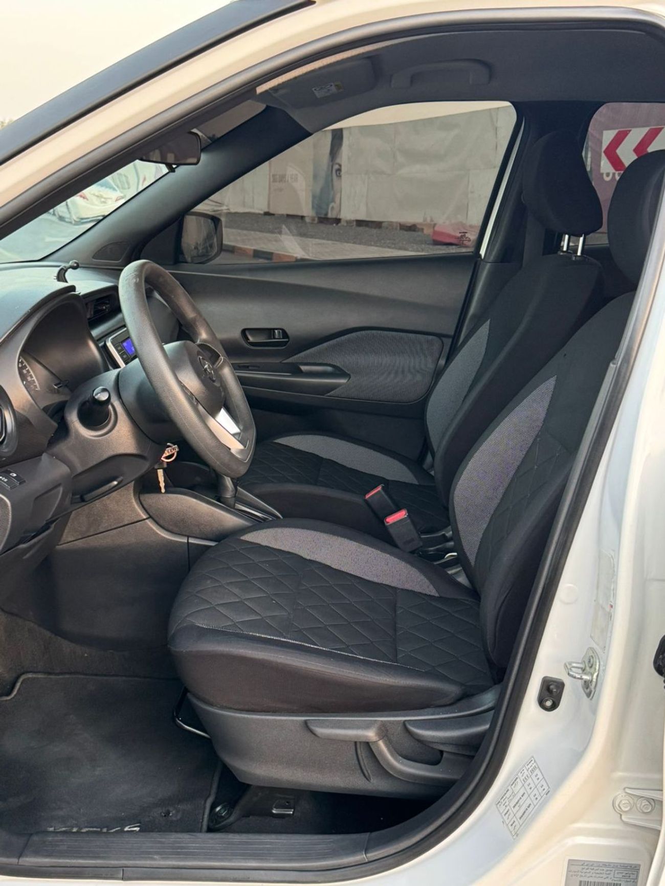 Nissan Kicks SV 1.6L good condition inside &out