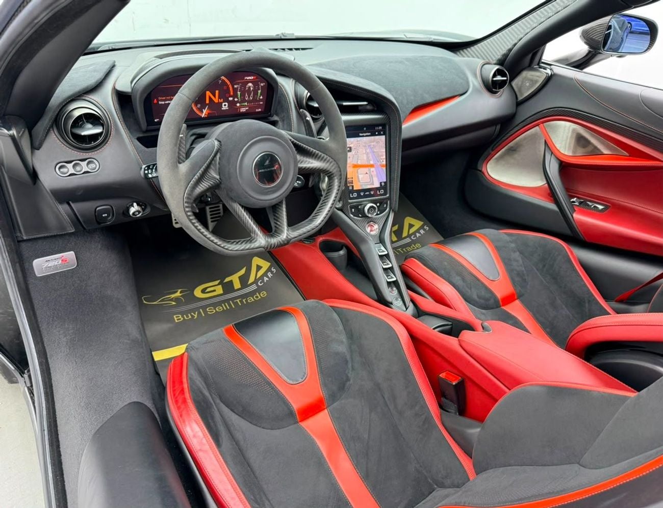 McLaren 720S PERFORMANCE 2018 McLaren 720s Performance Launch Edition, Carbon Fiber Package, Excellent Condition,