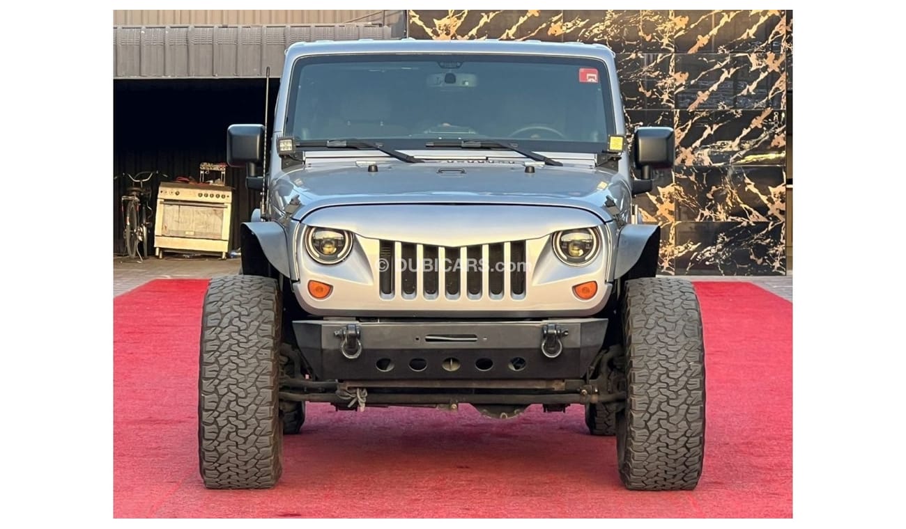 جيب رانجلر جيب رانجلر سبورت موديل : 2013 الممشي : 135,000 كم السعر : 49.000 درهم  قير عادي V6/3.6L  مواصفات خلي