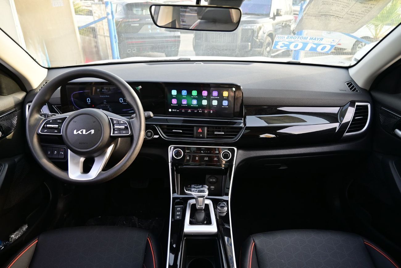 Kia Seltos Kia Seltos 1.5L Petrol, Color White, Model 2025