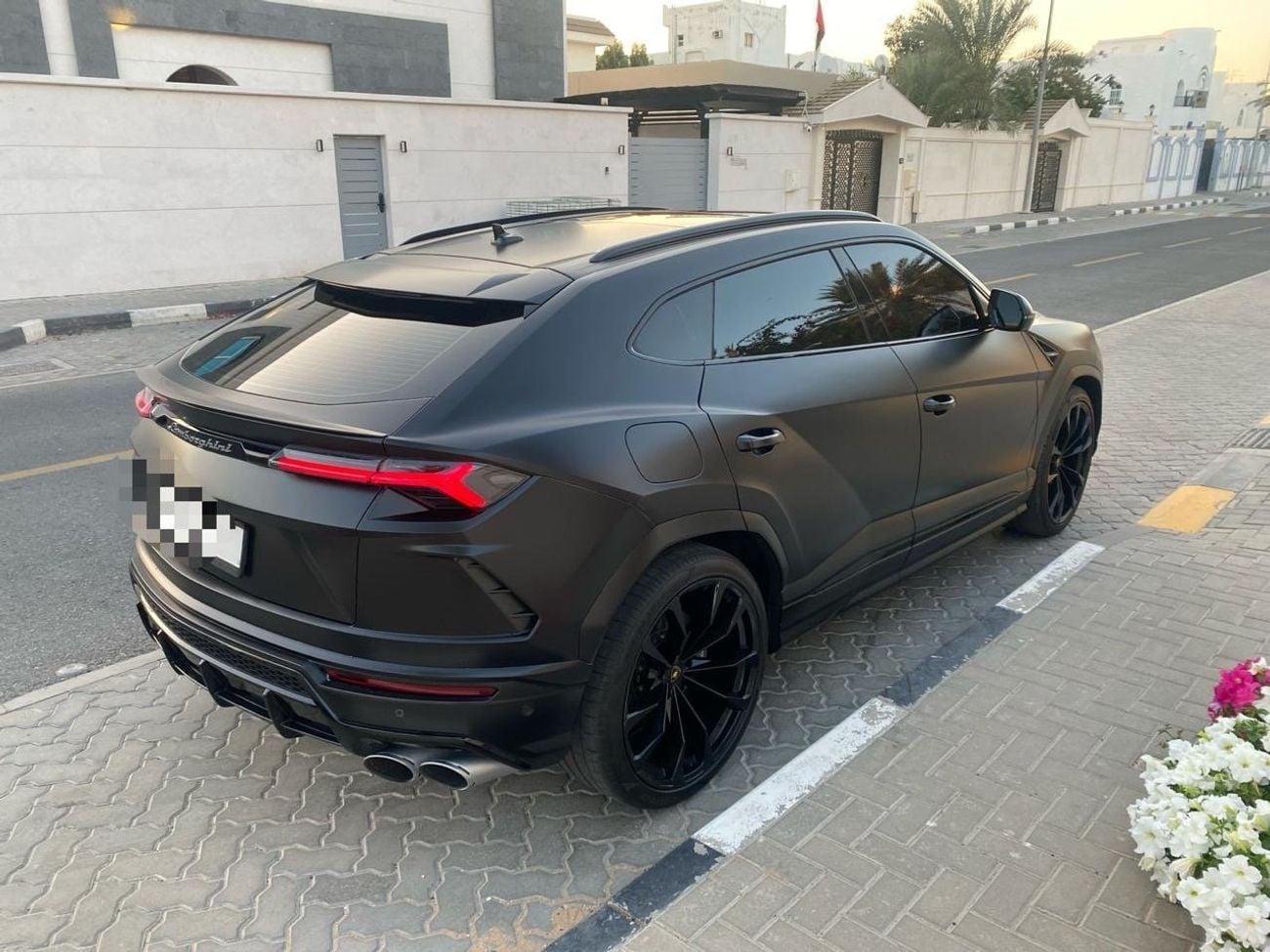 لامبورغيني اوروس STD 4.0T V8
