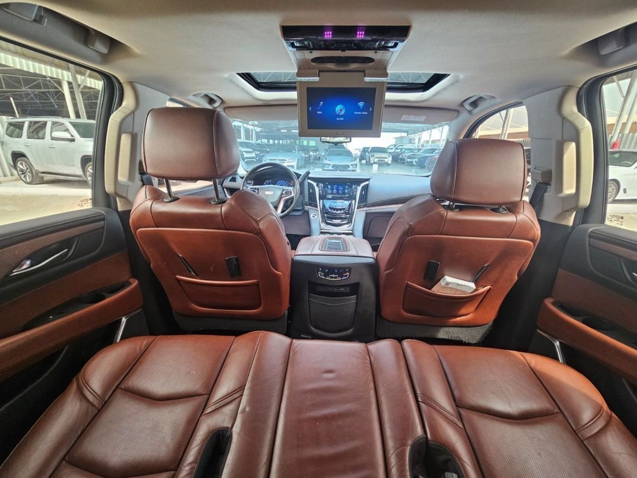 كاديلاك إسكالاد Premium Luxury Platinum 6.2L 4WD