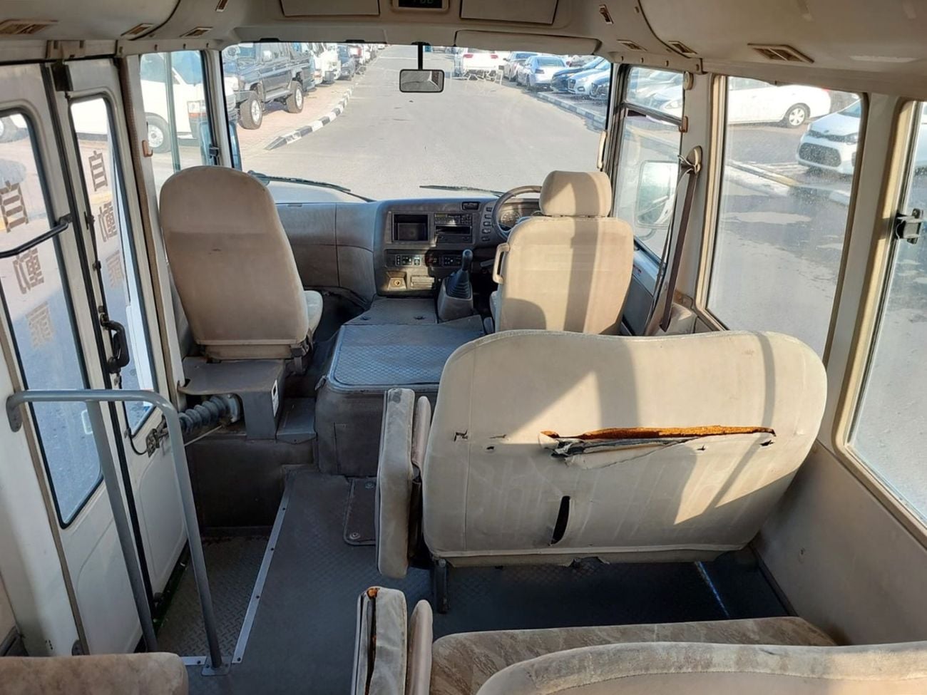 Mitsubishi Rosa MITSUBISHI ROSA BUS RHD 2001 MODEL 5.2 L DIESEL MANUAL(PM01614)