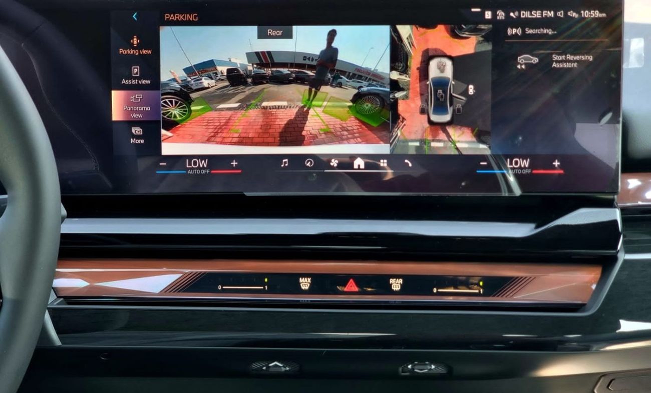 BMW 520i i Warranty & Service 2024 GCC