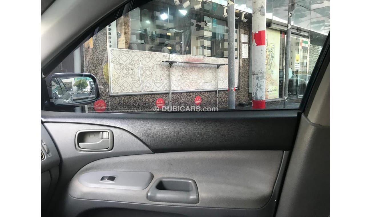 Mitsubishi Lancer Mitsubishi Lancer - GCC 2009 Second owner Machine 1500 - economical Walkway: 188,000 km Top cleaner