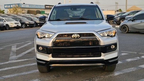 Toyota 4-Runner 2020 Model 4x4 , leather seats and Rear Camera
