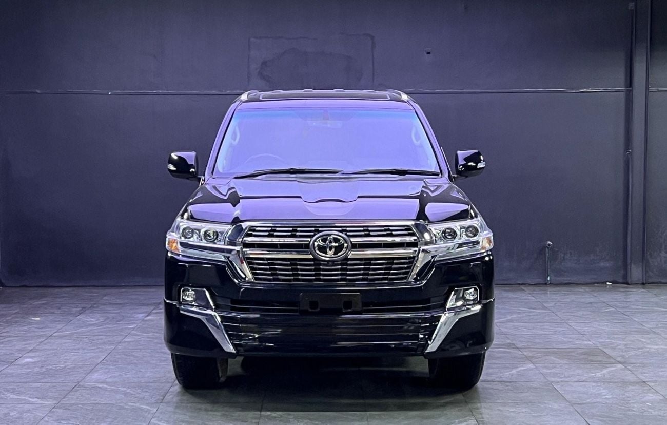 Toyota Land Cruiser GXR Toyota Land Cruiser 2018 VXR full options RHD