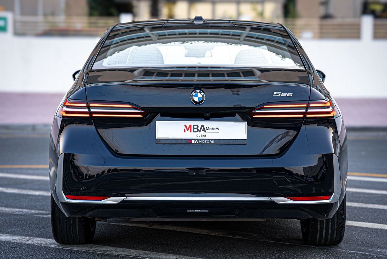 BMW 525i BMW 525i BLUE 2024