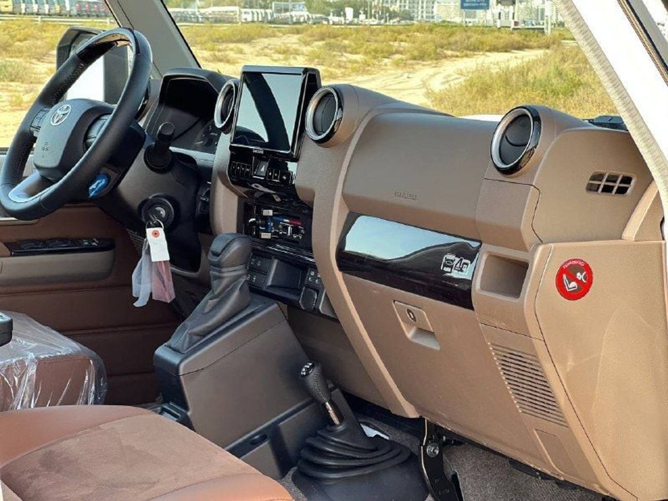 Toyota Land Cruiser 70 LC76 4.0L PTR A/T // 2026 // FULL OPTION WITH FRIDDG , DVD&BACK CAMERA , CRUISE CONTROL // SPECIAL O