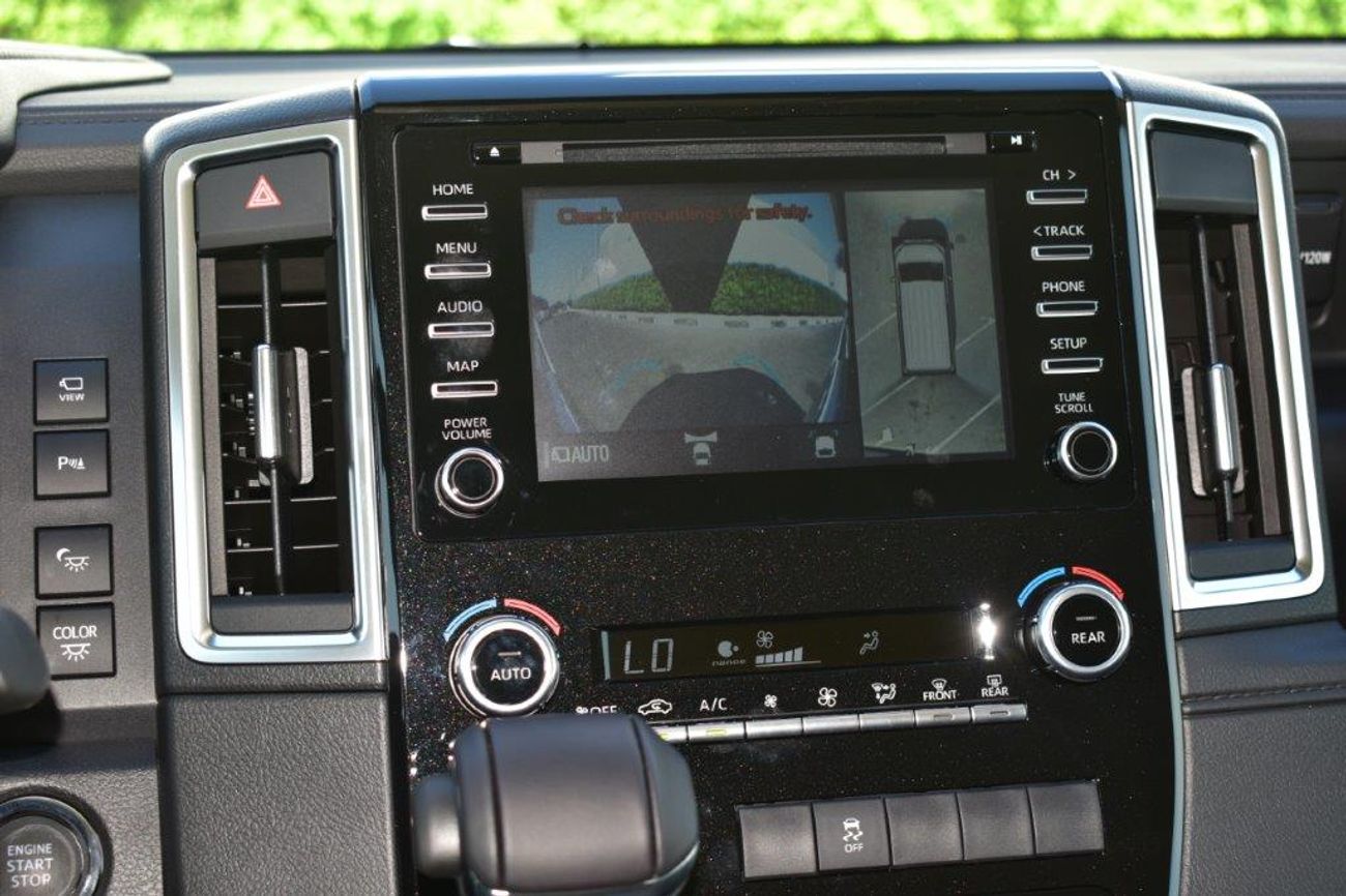 تويوتا جرافينا Premier