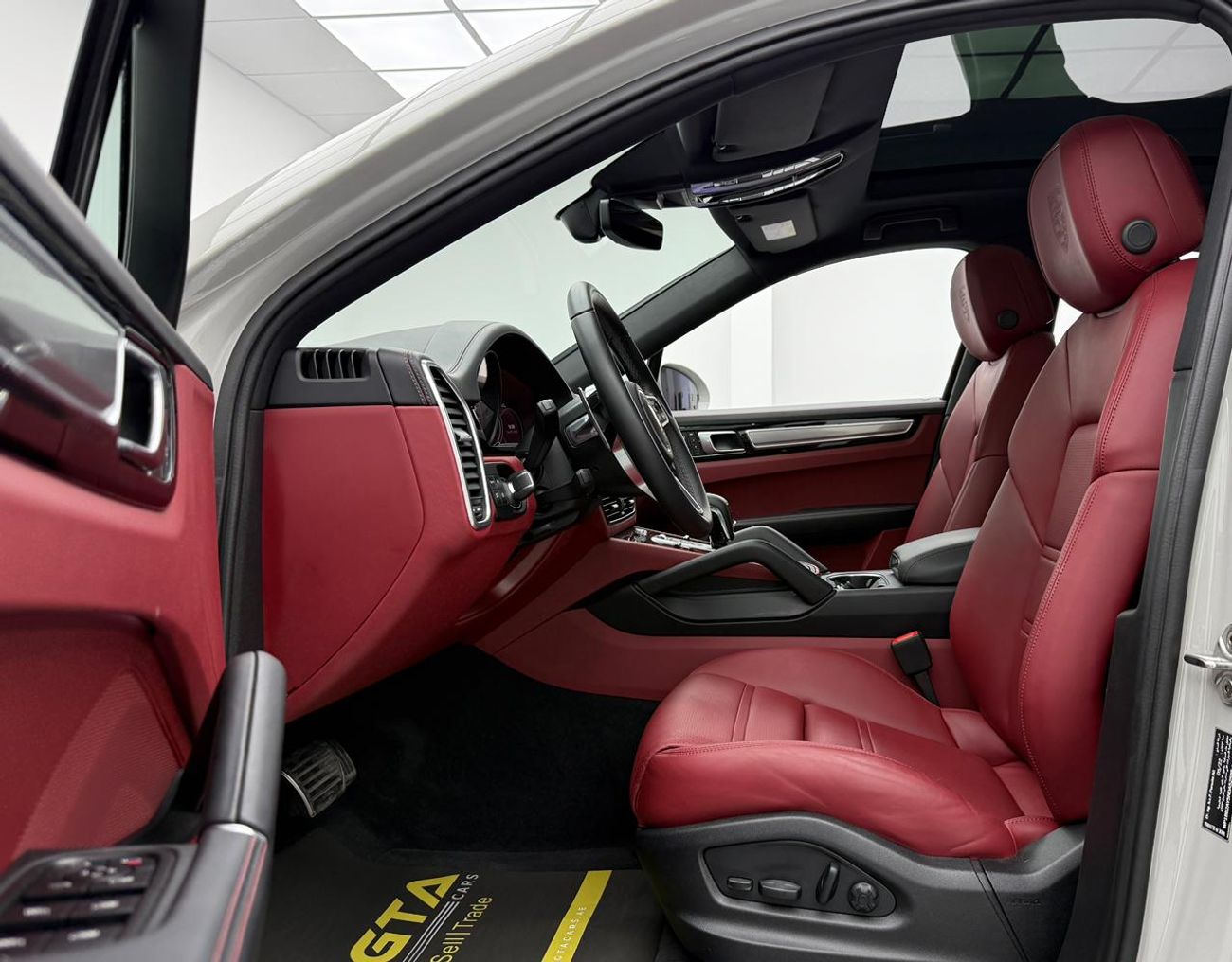 Porsche Cayenne S 2.9L (440 HP) 2022 Porsche Cayenne S Coupe, 2026 Porsche Warranty, Full Porsche Service History, L