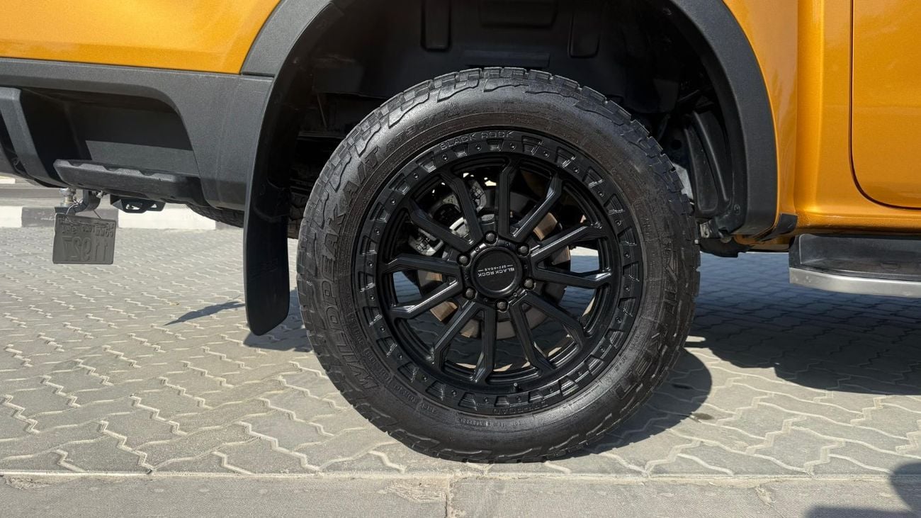 فورد رانجر Wildtrak RHD 2.0L V4 Turbo Diesel Engine 4WD 360° Camera Automatic Gear 5 Seats 4 Doors