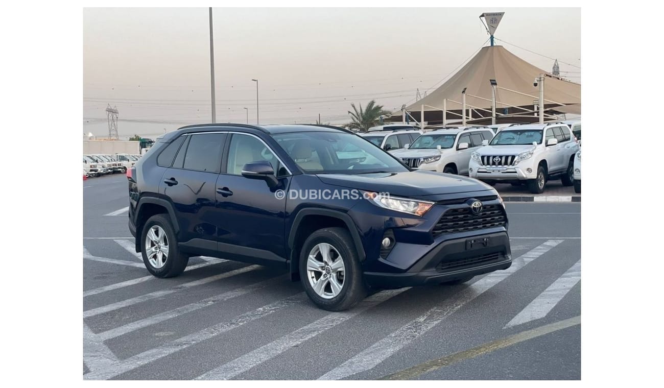 Toyota RAV4 2021 Toyota RAV4 XLE - 2.5L V4 MidOption+
