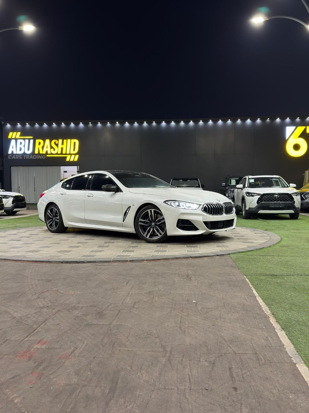بي أم دبليو 840i Std 3.0L Sedan