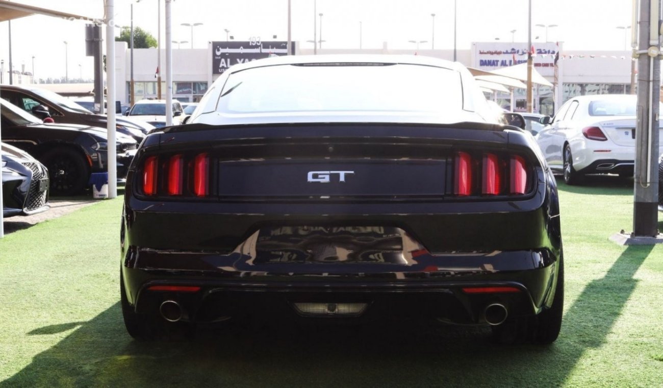 فورد موستانج GT 5.0