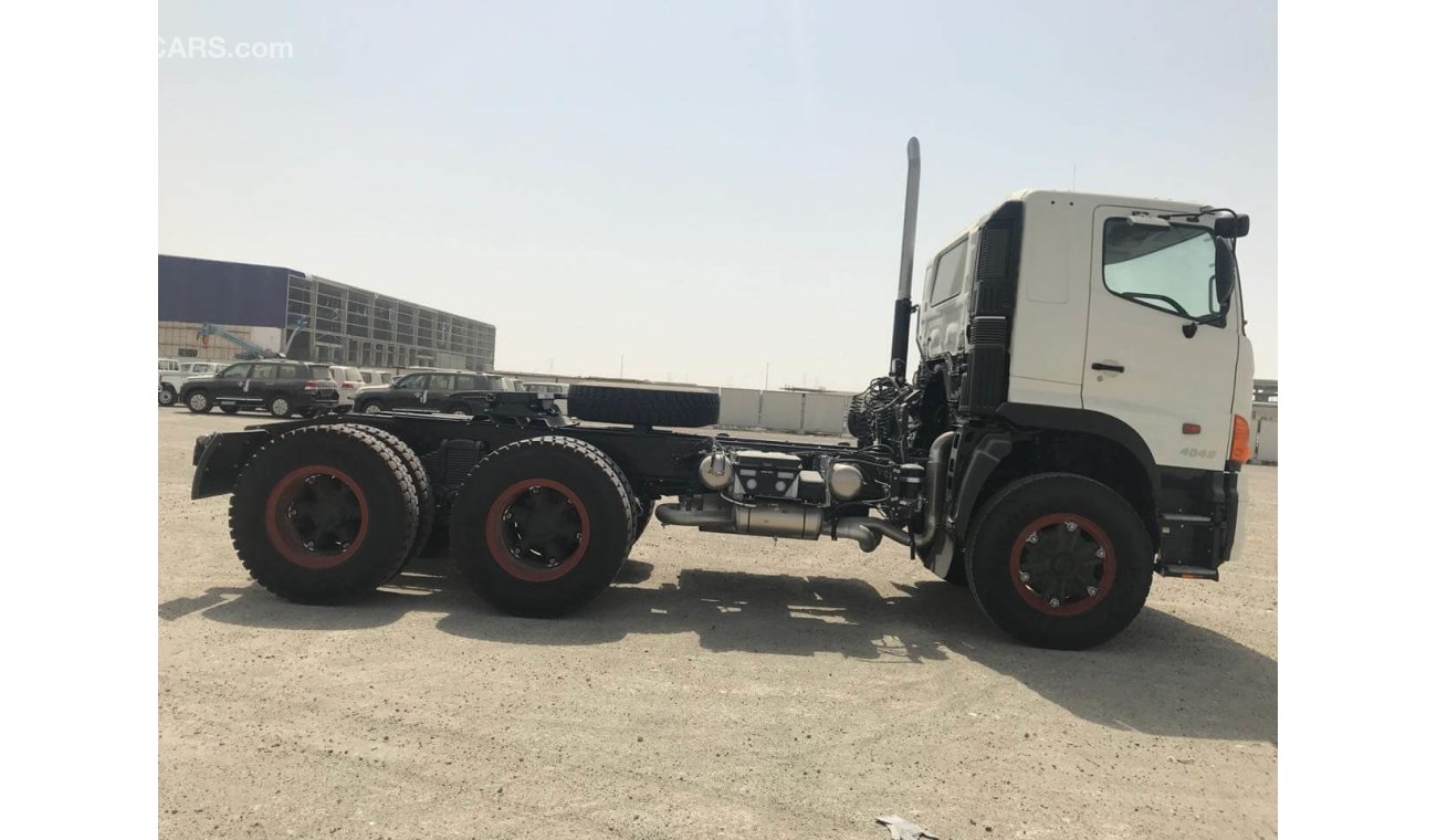 Hino 700 Series Tractor Head SV-4045 / 100 Tons 6x4 Single Cab