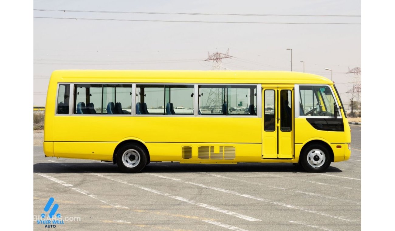 ميتسوبيشي روزا 2016 32 Seater School Bus 4.2L Diesel MT / Like New Condition / GCC Specs / Book Now