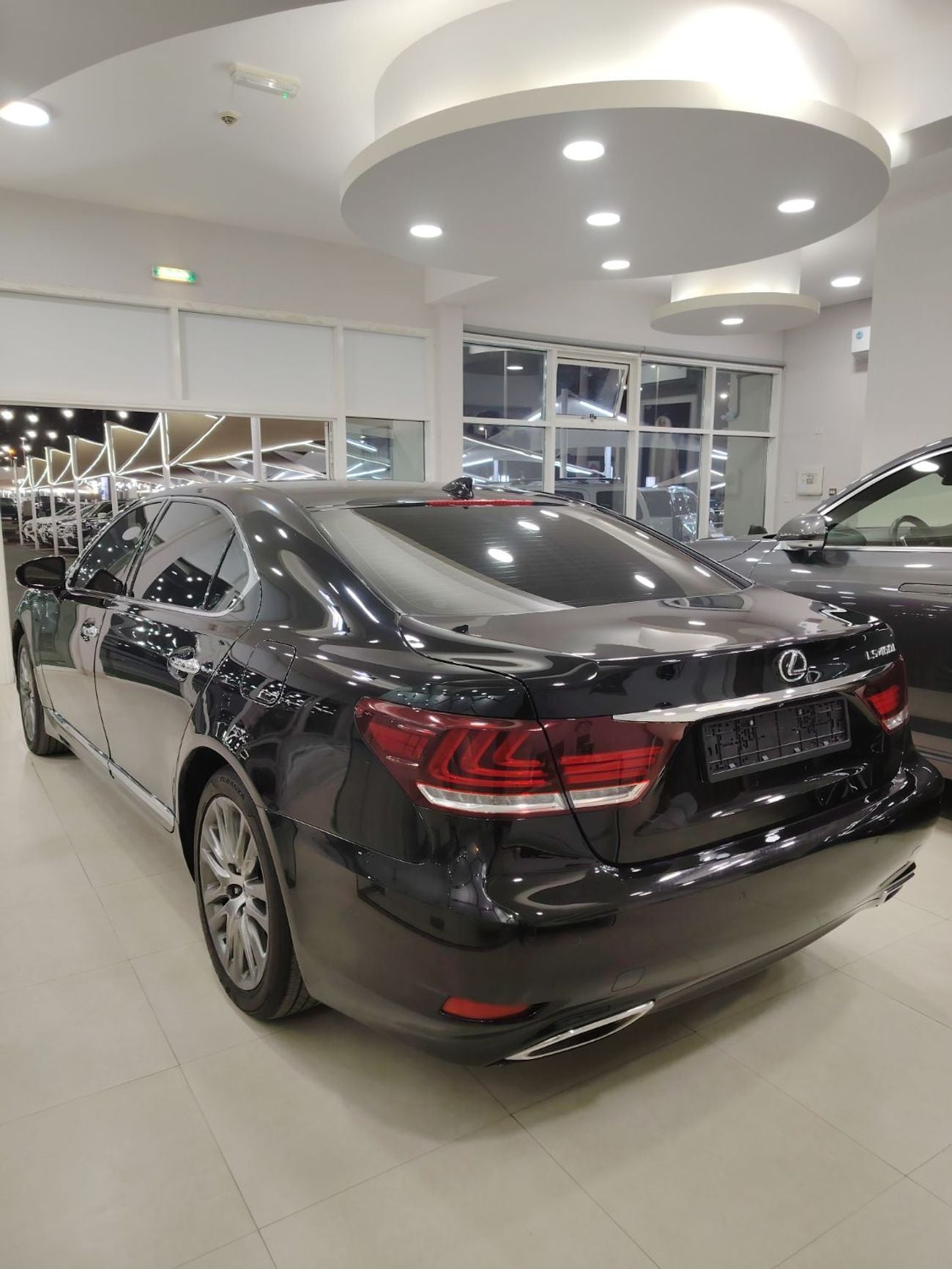 لكزس LS 460 L 4.6L