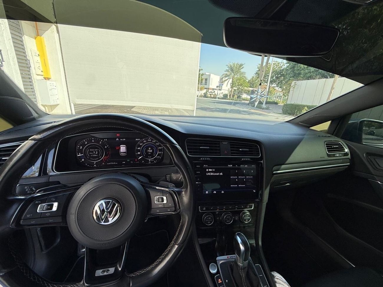 Volkswagen Golf R TSI -R