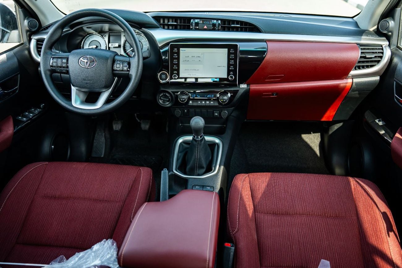 تويوتا هيلوكس Toyota Hilux  2.7ltr  -M -T  Double Cabin 4x4 Full Option  2026 Pickup