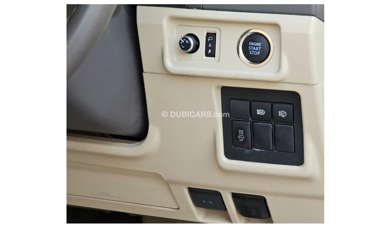 Toyota Prado 2.8L Diesel | RIGHT-HAND-DRIVE | PREMIUM BEIGE INTERIOR | DOWNHILL ASSIST | SUN ROOF | ELECTRIC SEAT