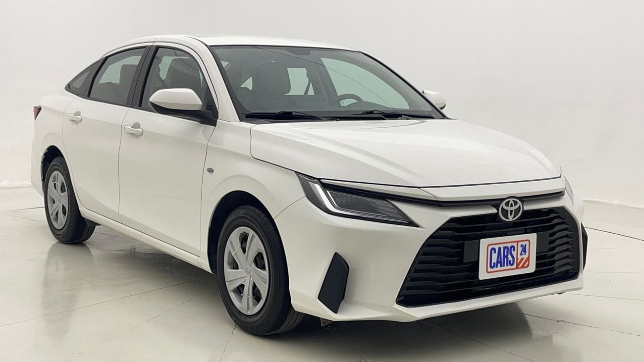 تويوتا يارس E 1.5 | بدون دفعة مقدمة | اختبار القيادة في المنزل