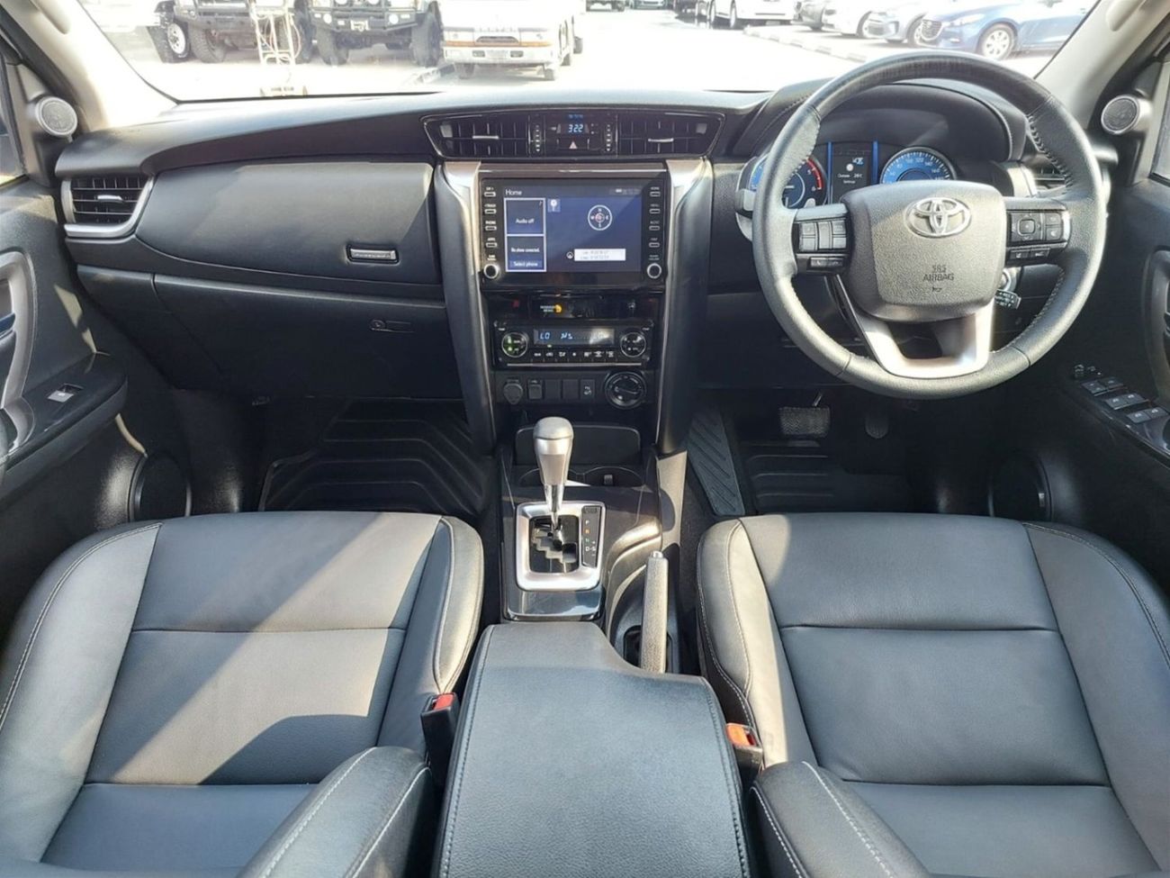 Toyota Fortuner TOYOTA FORTUNER RIGHT HAND DRIVE 2022 MODEL 2.8 L DIESEL AUTOMATIC 8SEATER(PM16653)