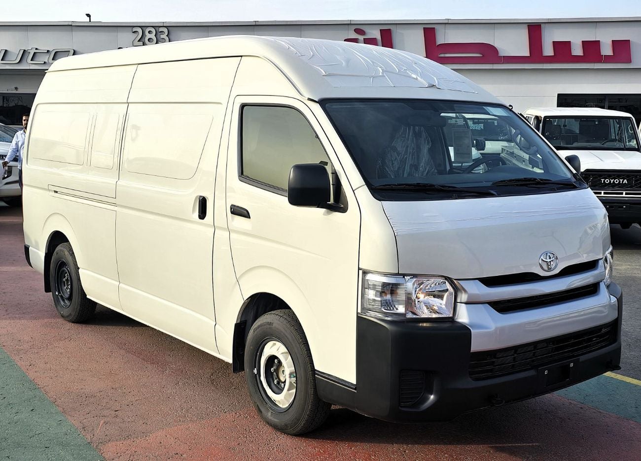 Toyota Hiace GLS -High Roof  Panal Van 2.7L Toyota Hiace High Roof Old Shape Cargo 2.7l petrol RWD 3 SEATS Gcc sp