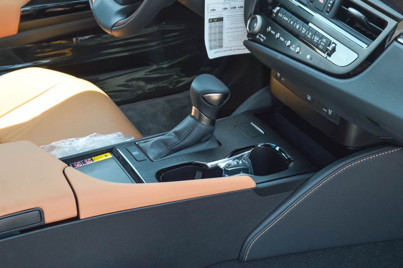 لكزس ES 350 LEXUS ES350 3.5L FWD 4DOOR SEDAN 2025