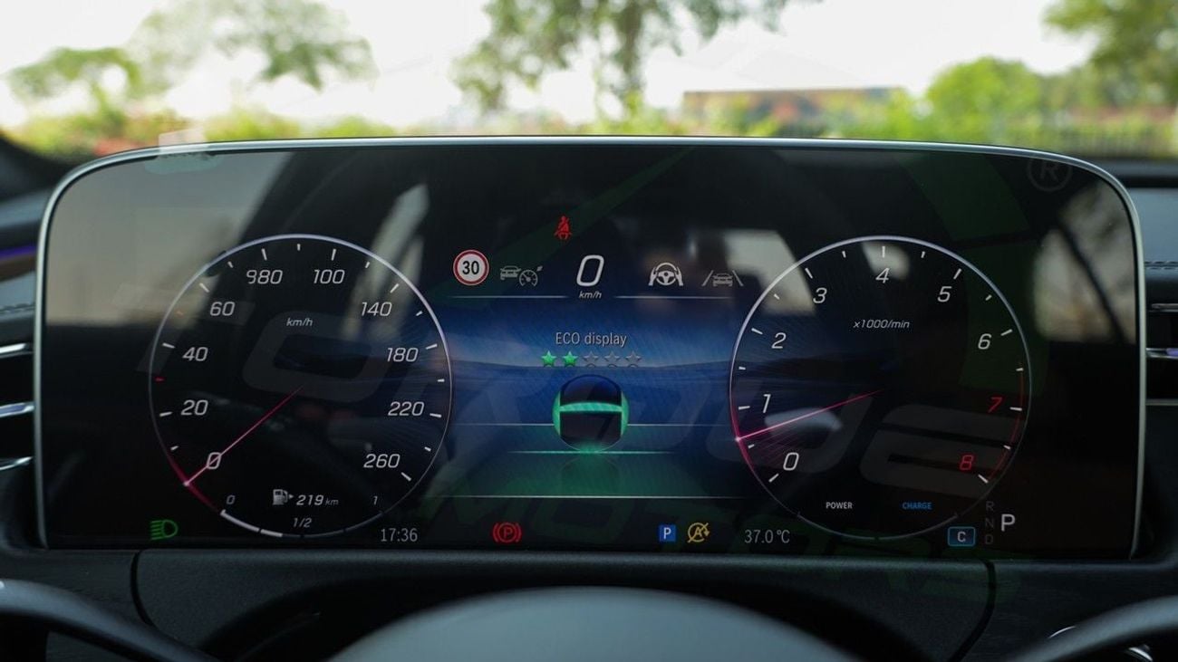 Mercedes-Benz E200 ( Only For Export ) 2026 MERCEDES-BENZ E 200 Avantgarde EQ Boost 2.0L RWD BRAND NEW